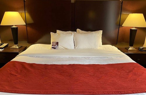 Orlinda Hotel | SureStay Plus Hotel By Best Western Portland Route 52 West