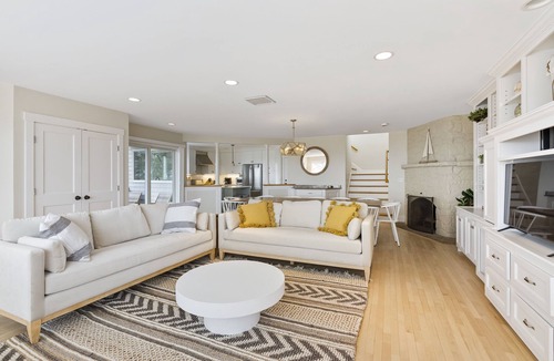 Southern Coast House | Surf Spry - Beach House in Saco Bay