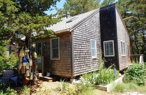 Wellfleet Cottage | Sweet Cottage Retreat Near Cape Cod Beaches! (2080)
