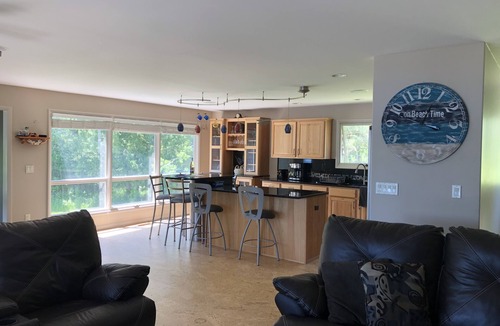 Traverse City House | Swim, Bike, Enjoy-3-bed, 4 bath lake front home in Traverse City #2025-09