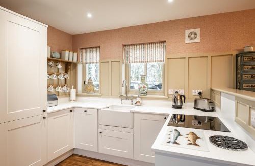 Invergordon House | Swiss Chalet Balnagown Castle