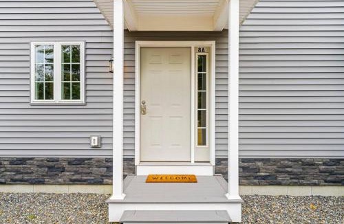 Old Orchard Beach Apartment | Symphonic Serenity-2BR Rhythmic Retreat