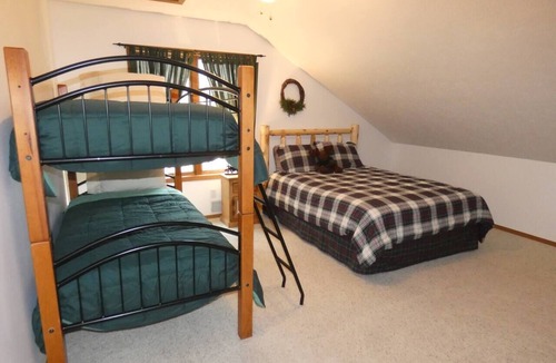 Mancelona Cabin | Tanne Valden Lodge-Schuss