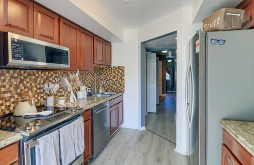 Taylor Condo | Taylor Condo Rental w/ Fireplace ~ 5 Mi to Airport