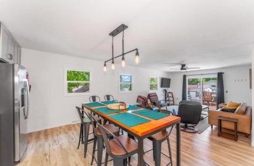 Phelps House | TB-13 Thunder Bay Resort Cabin 13