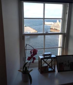 Burghead Apartment | Telford Escape