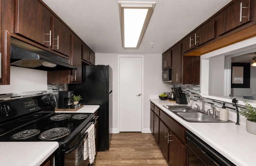 Tempe Apartment | Tempe Resort Stay Near ASU - 2BR Pool & Gym