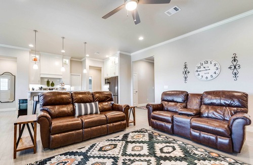 Canyon House | Texas Home w/ Hot Tub: 3 Mi to Downtown Canyon!