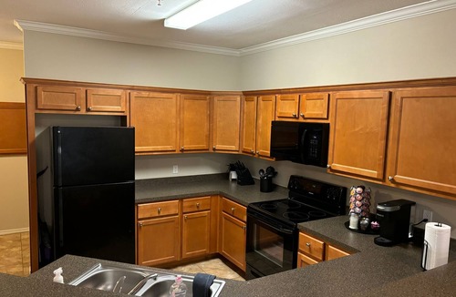 North Overton Condo | Texas Tech Modern Condo Prime Location - Walk to TTU Campus, Broadway & Downtown