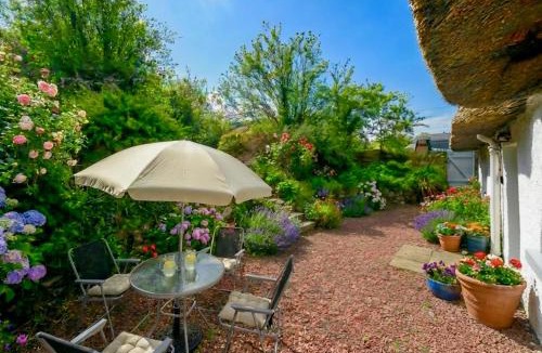 Kirk Yetholm House | Thatched Cottage on Northumberland border