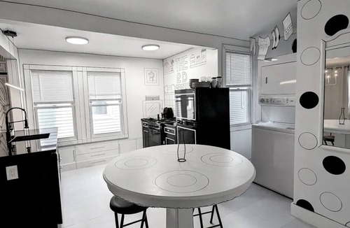 Front Park Apartment | The 2D Spot!