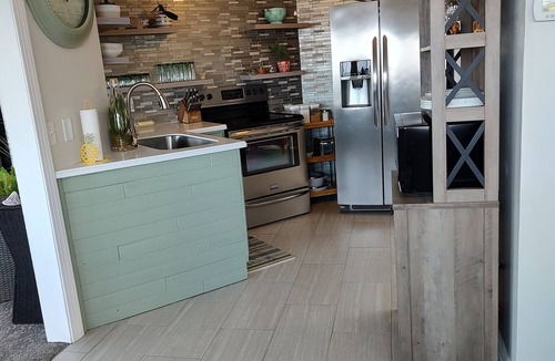 Vermilion House | The Aloha on lake erie