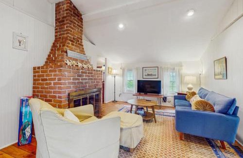 Plymouth House | The Beach Bunny Cottage