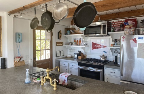 Peaks Island Cottage | “The Beach House” Peaks Island Oceanfront Cottage