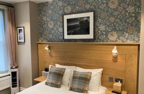 Ilkley Hotel | The Black Hat