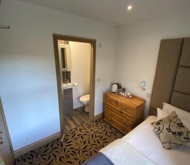 Ford Hotel | The Blue Bell Inn