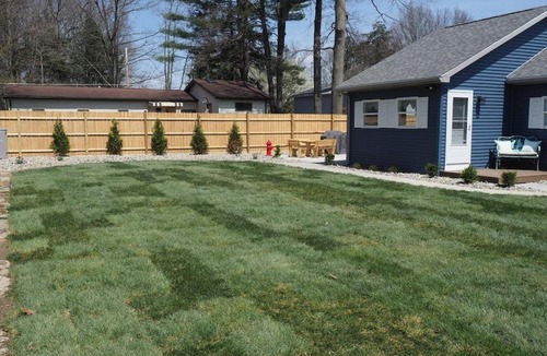 Conneaut Lakeshore Apartment | The Blue Haven at Conneaut Lake