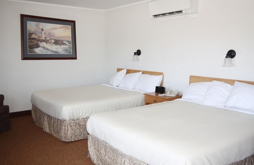 Machias Hotel | The Bluebird Motel