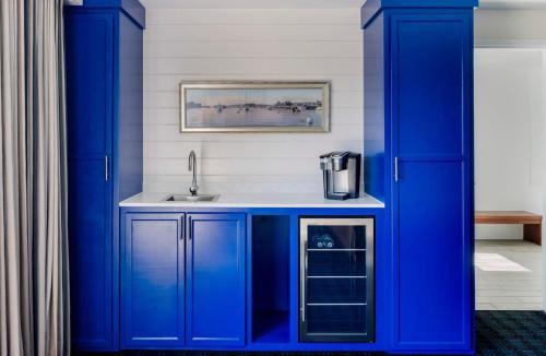 Kennebunkport Hotel | The Boathouse