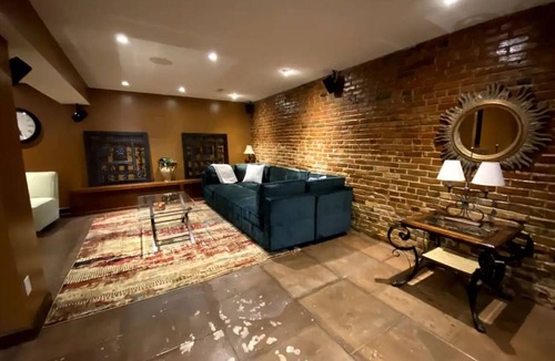 Downtown Apartment | The Bootlegger's Hideaway