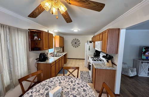 Caseville House | The Breezy Birch House- 0.25 miles from the beach