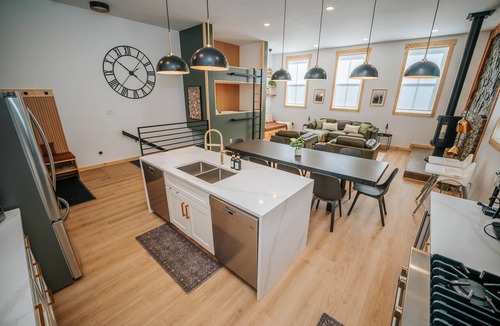 Coleman House | The Brick & Timber - Boutique Mountain Lodge
