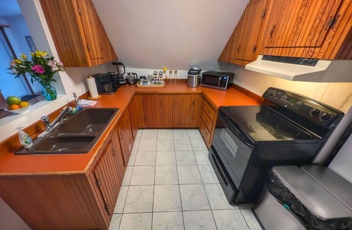 Old Lyme Apartment | The Bridge at Soundview · Beach+OceanView+Sunrise