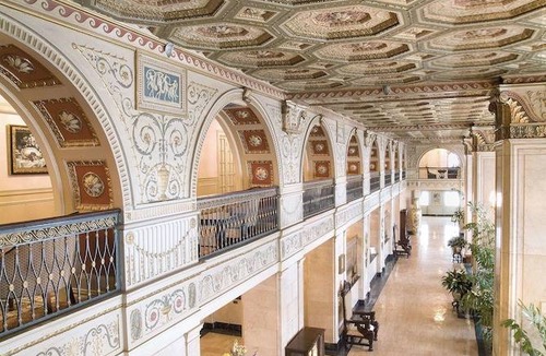 Downtown Louisville Hotel | The Brown Hotel