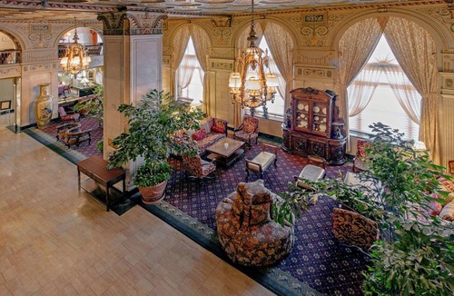 Downtown Louisville Hotel | The Brown Hotel