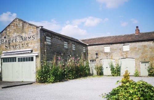 West Tanfield Hotel | The Bruce Arms