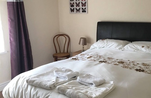 Richmond Hotel | The Buck INN