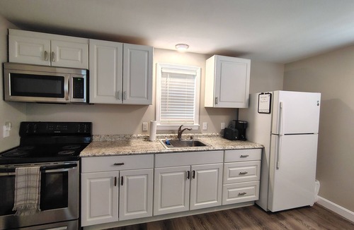 West Kennebunk Cottage | "The Bunkalow" of Kennebunk - a country feel while close to town and beaches
