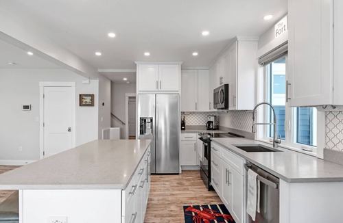 Gloucester Villa | The Captain’s Villa Beachfront House With Access To Pavilion's Beach