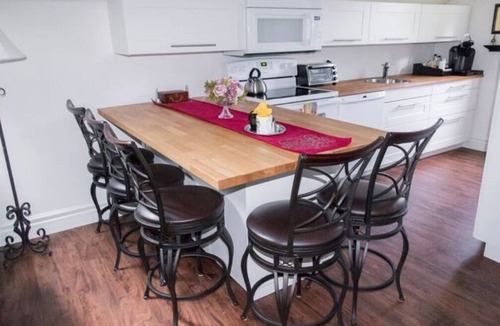 Madison House | The Carriage House at The Lost Pearl