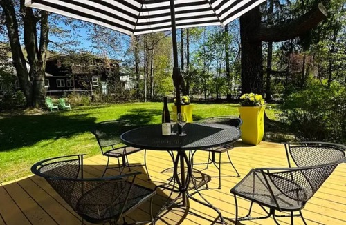 Hammondsport Apartment | The Carriage House w/Queen Bed