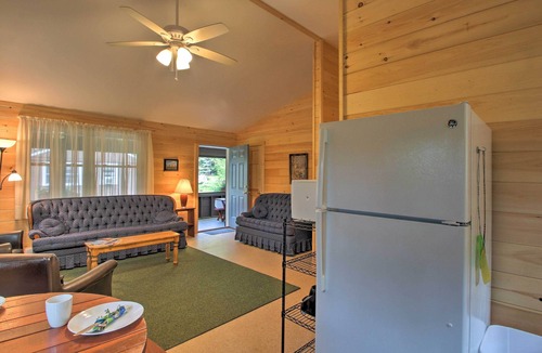 Raymond Cabin | 'The Cedars' Cabin w/Beach Access on Panther Pond