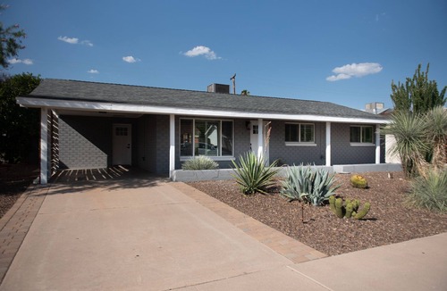 Scottsdale Estates Six House | The Chadwick: Old Town Scottsdale 4/2 with Spa, BBQ, and Pool Table