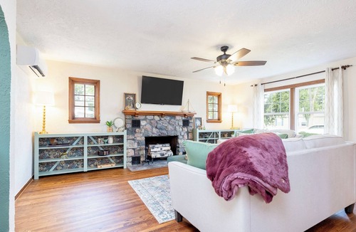 Russells Point House | The Clubhouse at the Lake