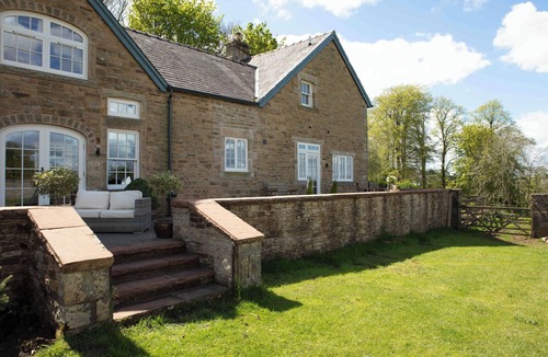 Hallbankgate House | The Coach House - a 3-bedroom house for up to 6 guests, perfect for relaxing