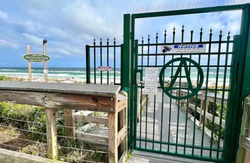Avalon Beach Estates House | The Coral Reef at Avalon Estates - Private Beach