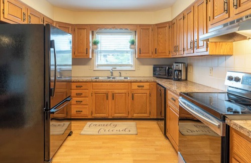 Lexington Apartment | "The Corner Pocket" -Fun in the Heart of Lexington