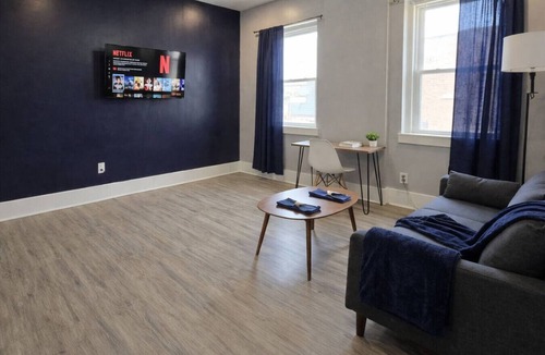Buffalo Apartment | The Corner Twin Near Downtown