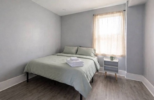 Buffalo Apartment | The Corner Twin Near Downtown