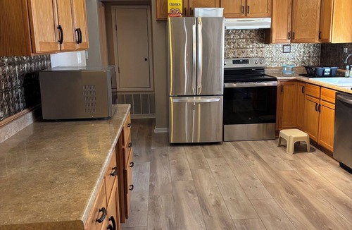 Davis House | The Cottage at Davis: very close to Turner Falls, Cross Bar Ranch, Lil Niagara!