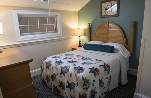 West Yarmouth Resort | The Cove At Yarmouth Resort - 1 bedroom in superb Yarmouth