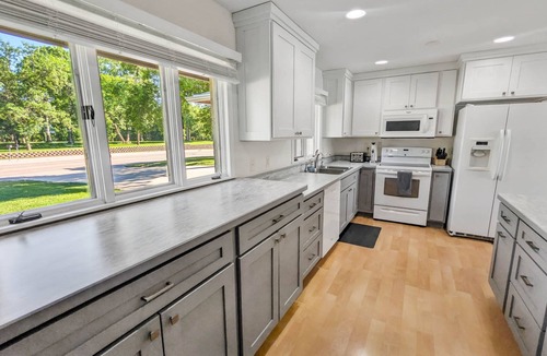 Alexandria House | "The Cove" on Carlos