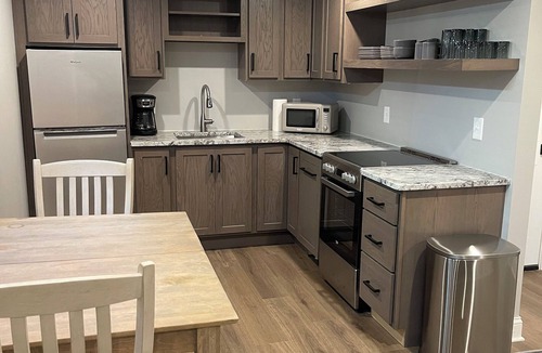 Sioux Falls Apartment | The Cozy Place-Modern 1-bedroom lower level apartment near Downtown Sioux Falls