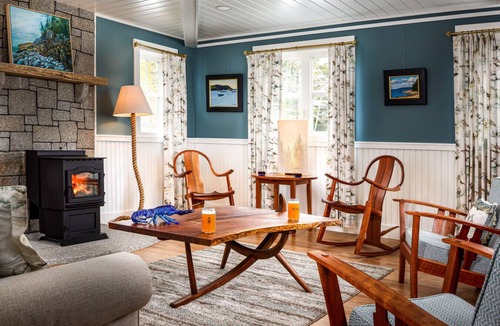 Hancock Point Bed & Breakfast | The Crocker House Country Inn (Rm 12)