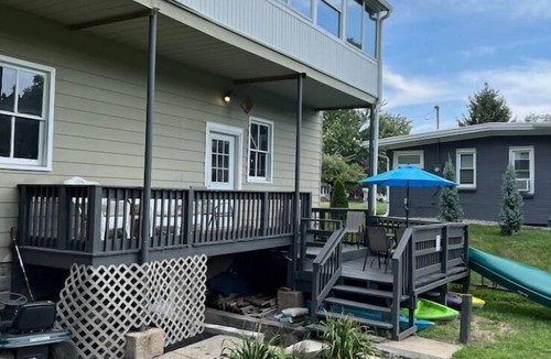 Rockwood Apartment | The Crow’s Nest-Balcony-Fish-Kayak-Relax