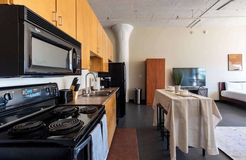 West Main Historic District Condo | The Derby (Downtown Louisville)